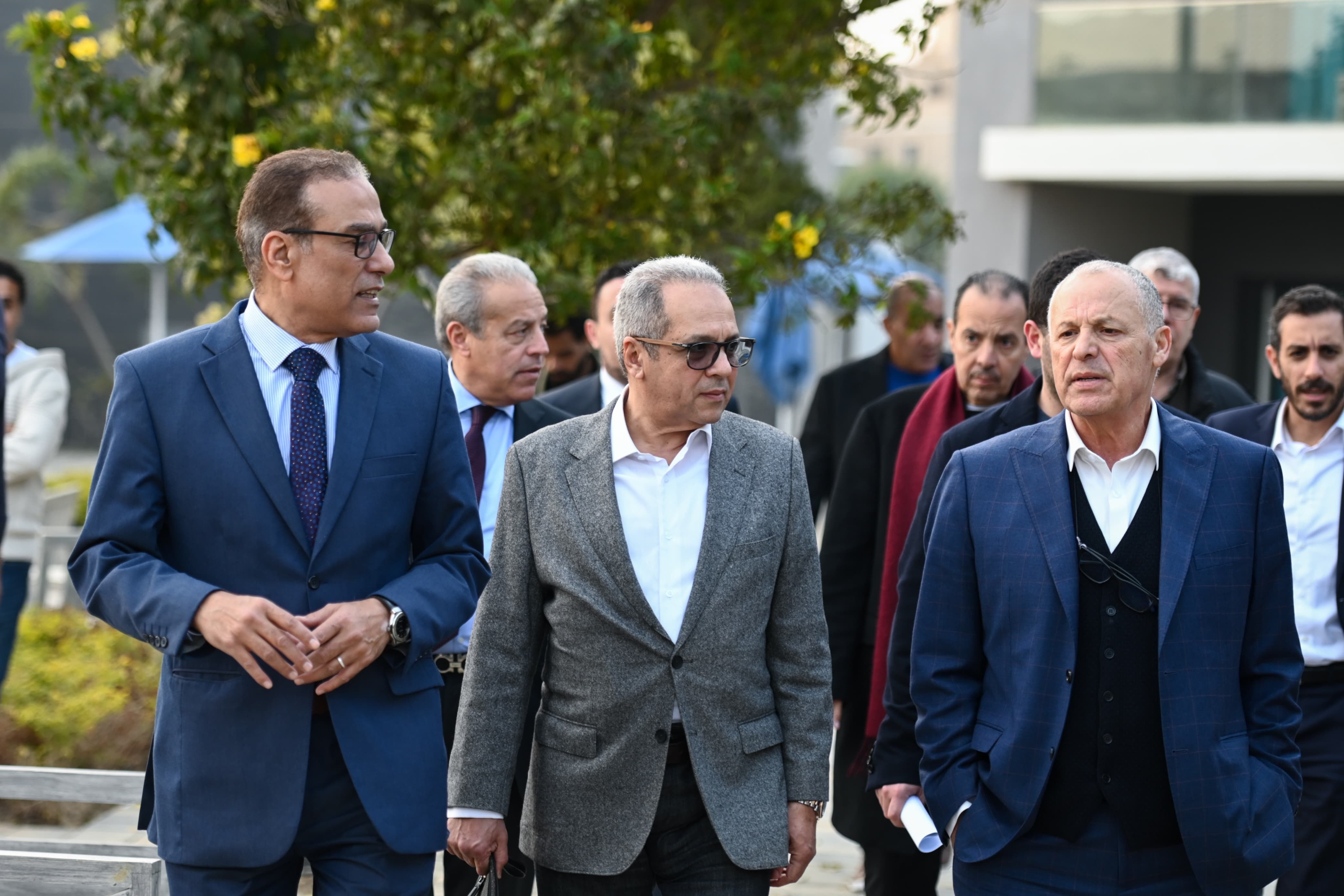 مجلس إدارة اتحاد الكرة يتفقد مركز المنتخبات الوطنية.. صور