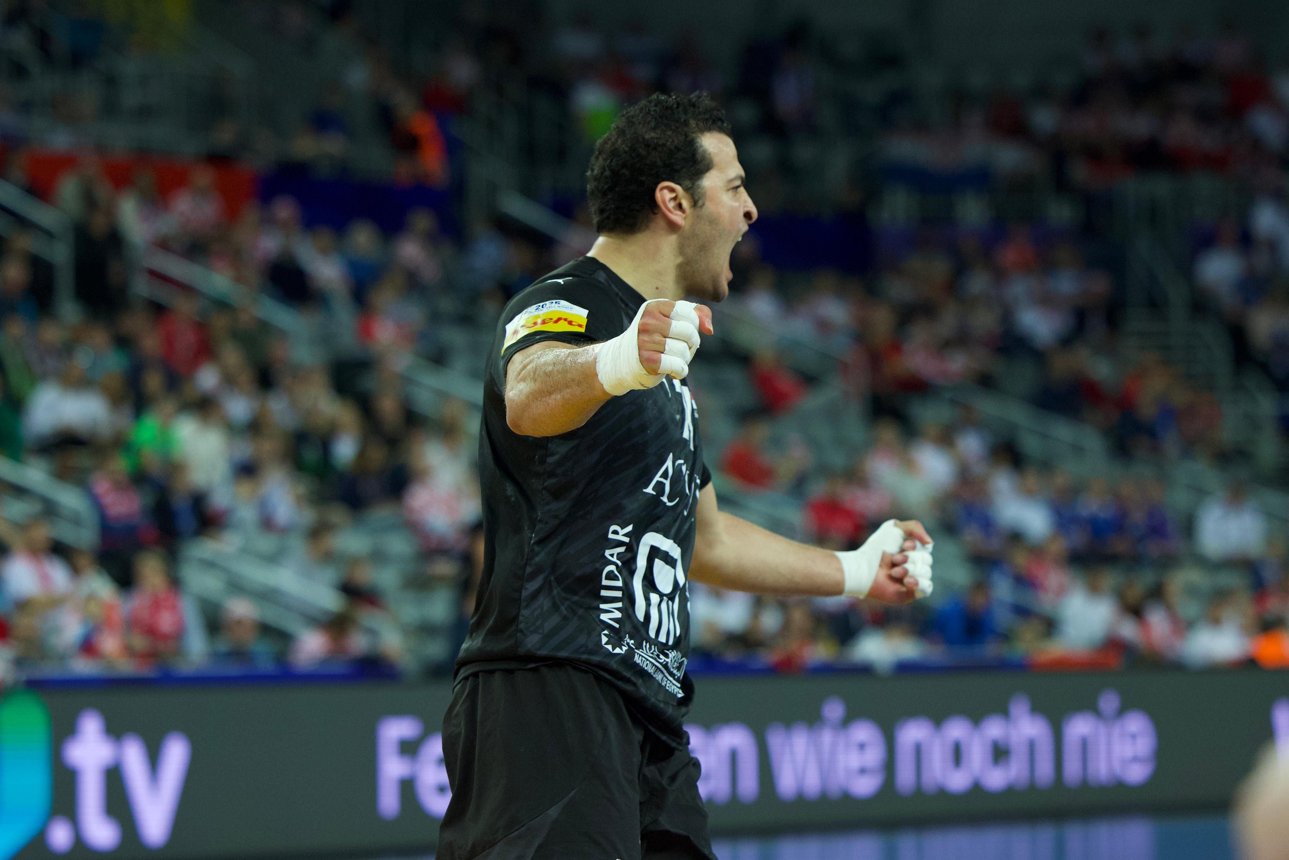 احتفالات لاعبى منتخب مصر لكرة اليد بالفوز على سلوفينيا فى كأس العالم.. صور