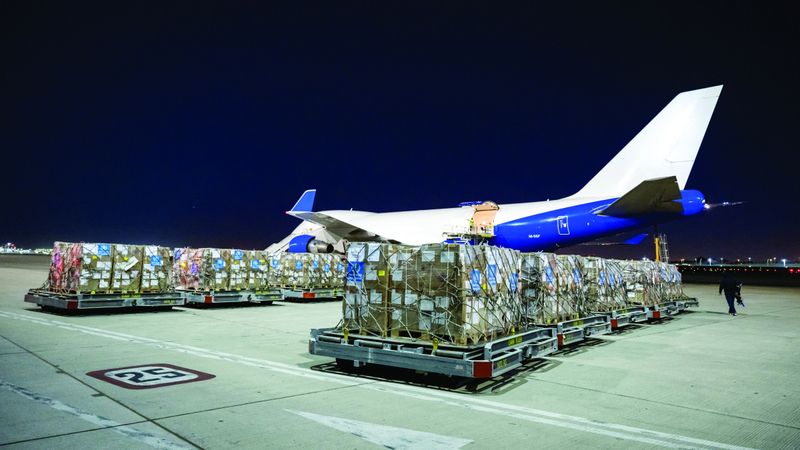 الامارات | «دبي الإنسانية» ترسل 3 طائرات محملة بمساعدات طبية عاجلة إلى غزة