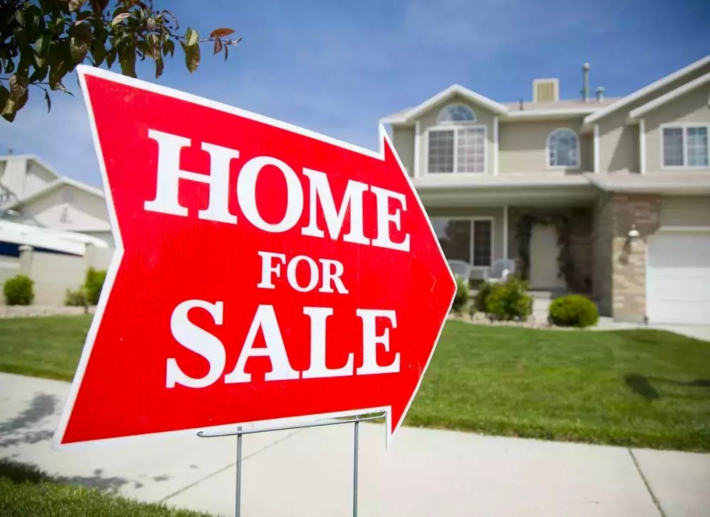 تراجع مبيعات المساكن في أمريكا إلى أقل مستوياتها خلال 2024