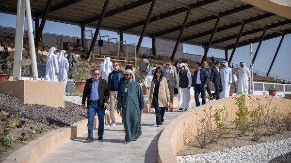 بدعوة من حمدان بن زايد.. وفد من السفراء المعتمدين في الدولة يزور مهرجان الظفرة
