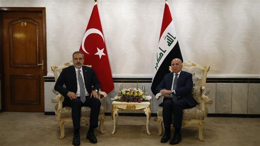 ما هي الرسالة التي نقلها وزير الخارجية التركي الى العراق؟