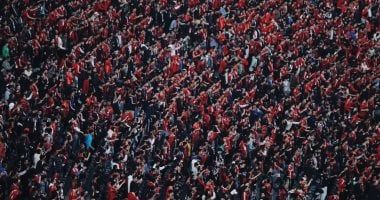 حضور كبير لجمهور الأهلي باستاد القاهرة لدعم فريقه أمام بيراميدز.. صور