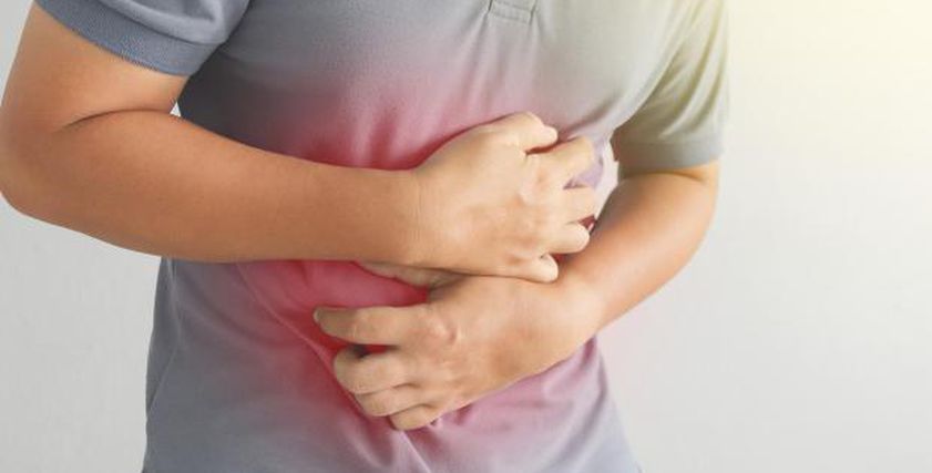 5 عادات تسبب ارتجاع المريء.. احذر من شرب المياه في هذا التوقيت