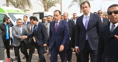 رئيس مجلس الوزراء يتفقد فعاليات أسبوع الخير بالأسمرات.. صور