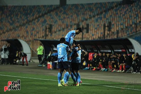 الأهلي يتعادل مع بيراميدز 2 - 2 في مباراة مثيرة بالدوري.. صور