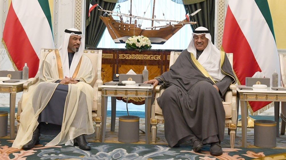 أمير الكويت يستقبل رئيس جهاز الإمارات للمحاسبة