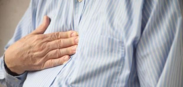 5 عادات تسبب ارتجاع المريء.. احذر من شرب المياه في هذا التوقيت