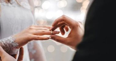 طالع الأبراج: أفضل التواريخ للخطوبة وعقد الزواج في 2025.. أسرار الحب والسعادة