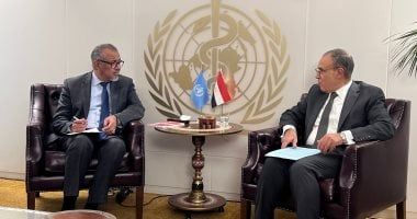 وزير الخارجية والهجرة يلتقي المدير العام لمنظمة الصحة العالمية