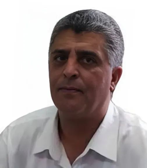 زعيم عربي يحرج قائد هذه الجماعة ويفضح خوفه من الرئيس "ترامب".. لن أصدق من هو