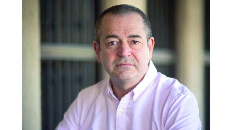 الامارات | ماكناب يروي تاريخ الإمارات.. وقصة شعب تَاجَر عبر البحار السبعة