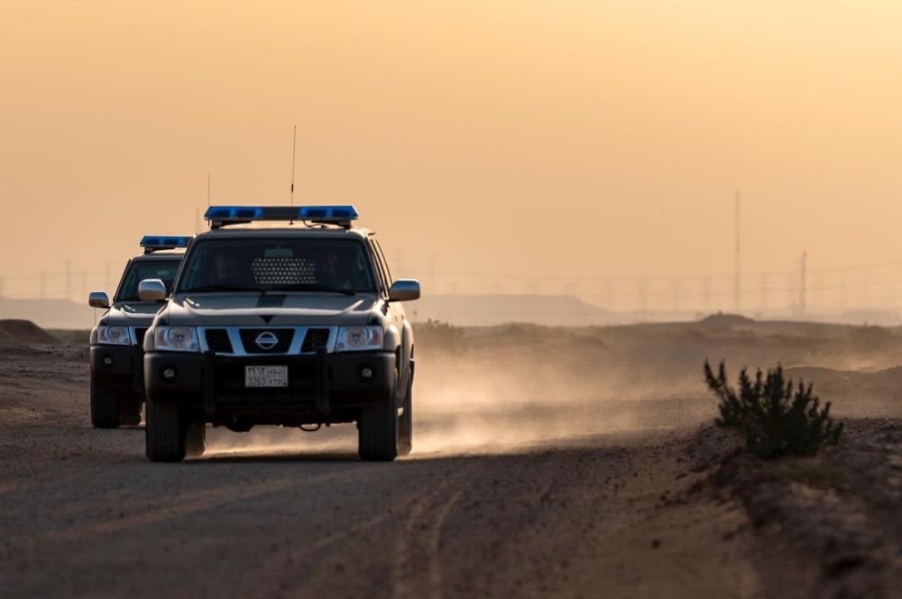 ضبط مخالفين لنظامي البيئة والحدود لنقل حطبًا محليًا و8 إثيوبيين