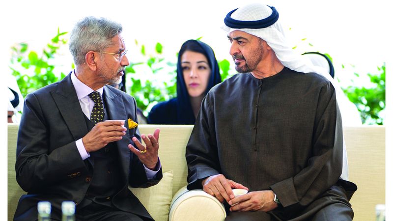 الامارات | رئيس الدولة يبحث مع وزير الشؤون الخارجية الهندي تطوير العلاقات