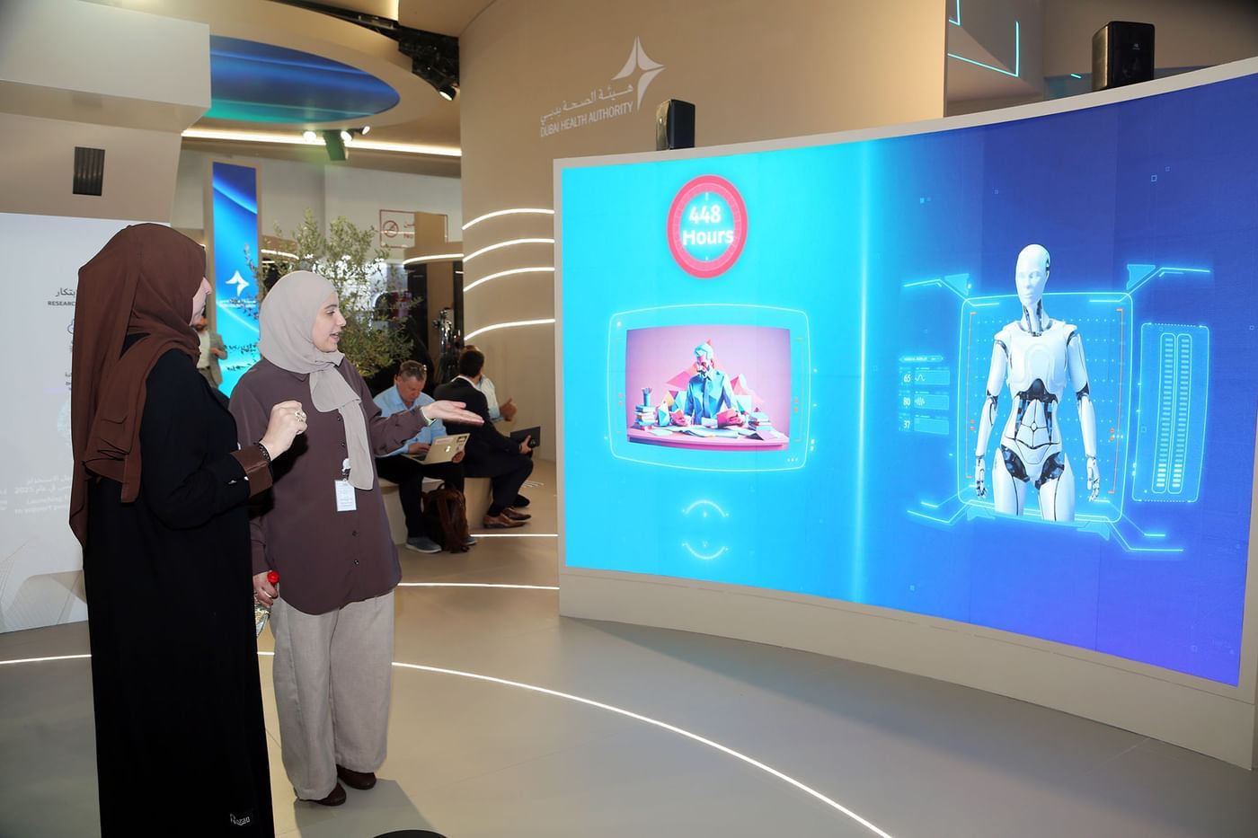 الامارات | "صحة دبي" تكشف عن برنامج أتمتة العمليات الروبوتية