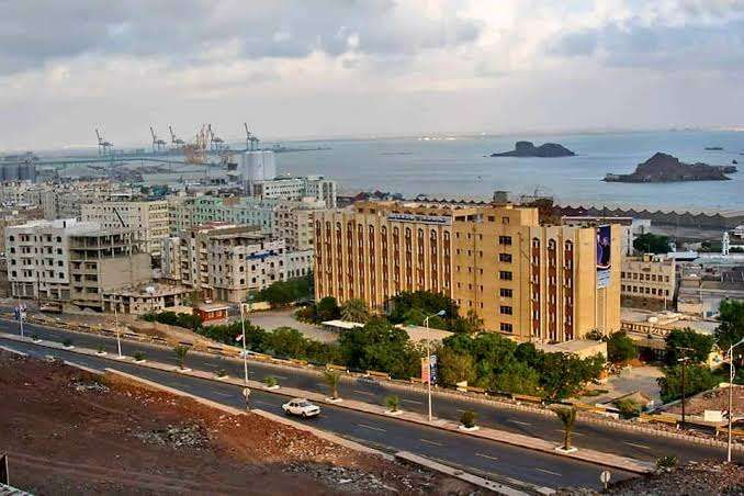 قرار صادم من السعودية لمغتربين العاملين بهذه المهن