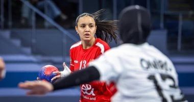 الأهلى يهزم الزمالك ويتأهل لنصف نهائى كأس مصر لسيدات اليد.. صور