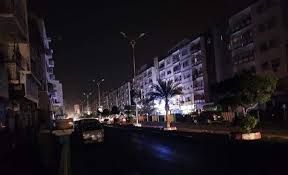 عودة تدريجية للكهرباء الى عدن بعد انقطاع كامل