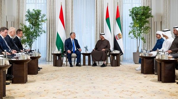 رئيس الدولة يستقبل رئيس وزراء المجر