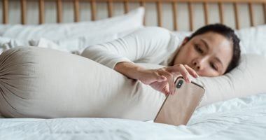 طالع الأبراج: 5 أبراج تميل إلى التردد والكسل بسهولة.. الحوت والدلو أبرزهم