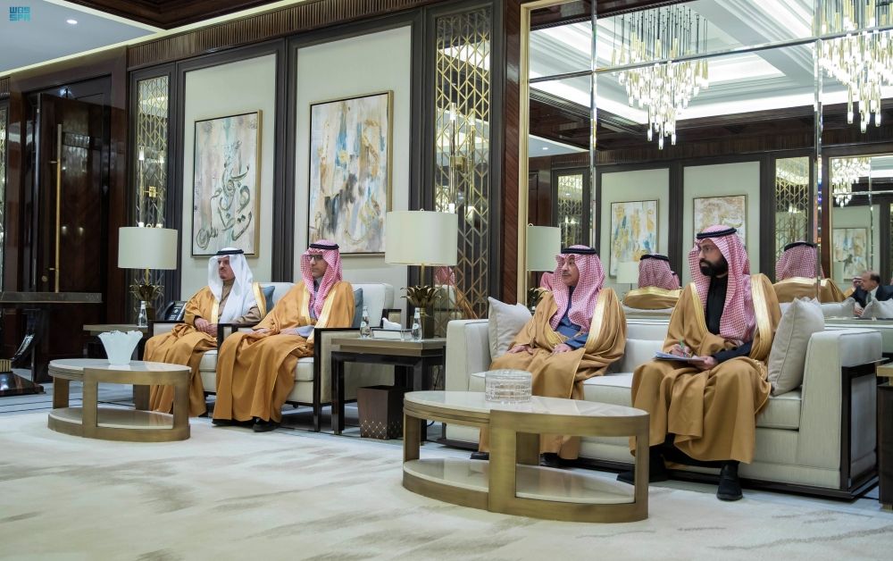 وزير الداخلية يطلع على تقرير أمانة جائزة الأمير نايف للأمن العربي