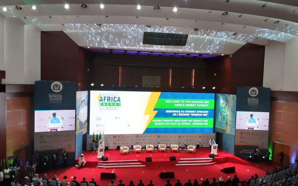 بتمويل تجاوز 50 مليار دولار.. اختتام أعمال قمة الطاقة الأفريقية