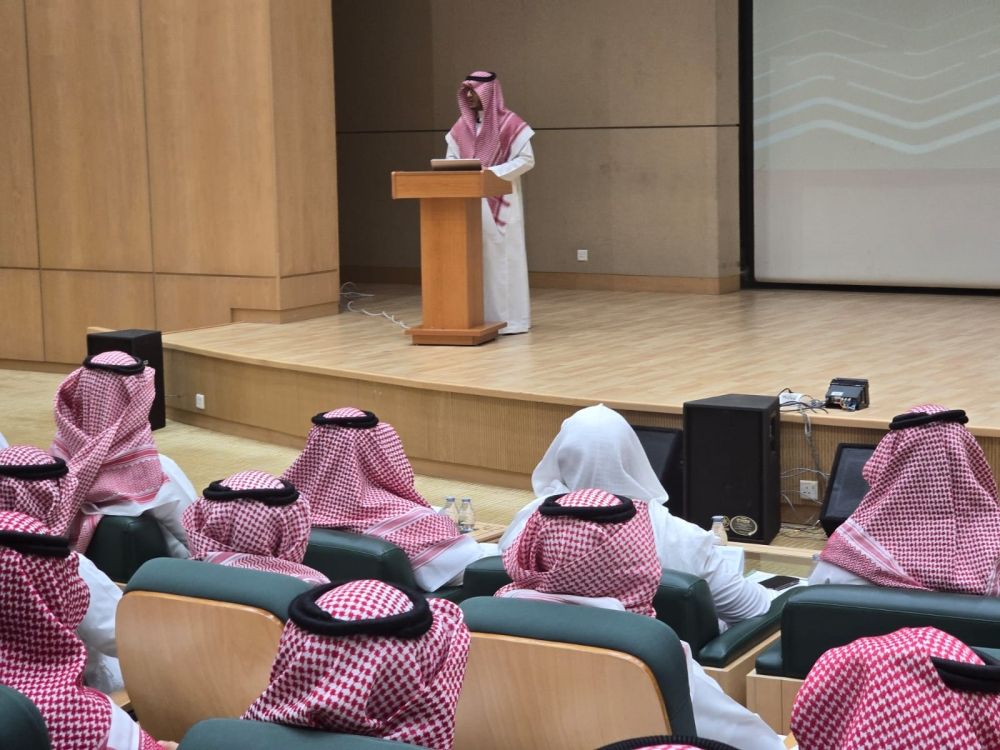 المركز الوطني يستعرض أهمية أنظمة الاستزراع السمكي المغلقة "R.A.S"