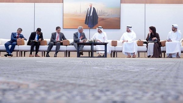 حمدان بن محمد يتلقّى دعوة من رئيس وزراء الهند لزيارة نيودلهي أبريل المقبل