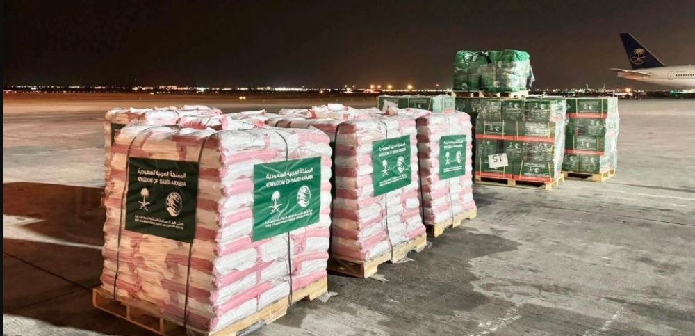 مغادرة الطائرة الإغاثية الـ 15 لمساعدة الشعب السوري