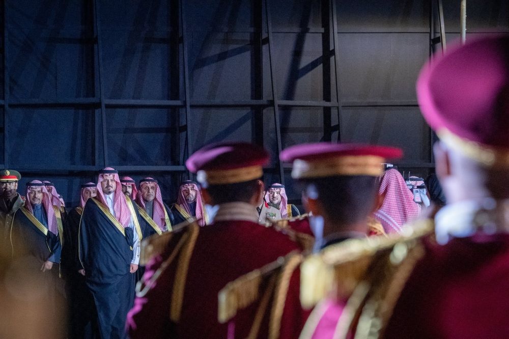 أمير المدينة المنورة يُدشن الواجهة البحرية في مدينة ينبع الصناعية