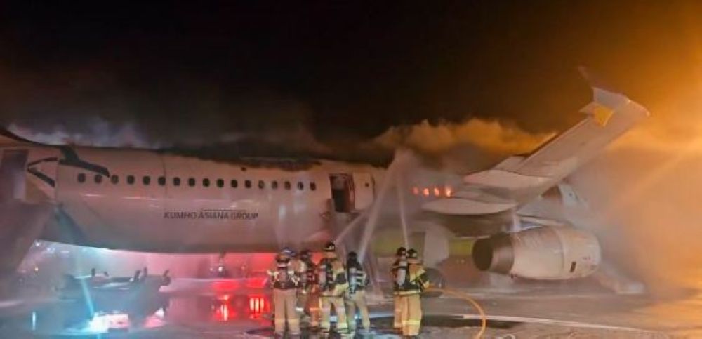 الحادث الثاني خلال شهر.. إصابة 7 أشخاص بحريق طائرة ركاب في كوريا الجنوبية