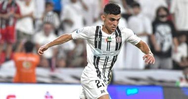 ترانسفير ماركت يعلن انضمام أشرف بن شرقى للأهلى بنسبة 94%