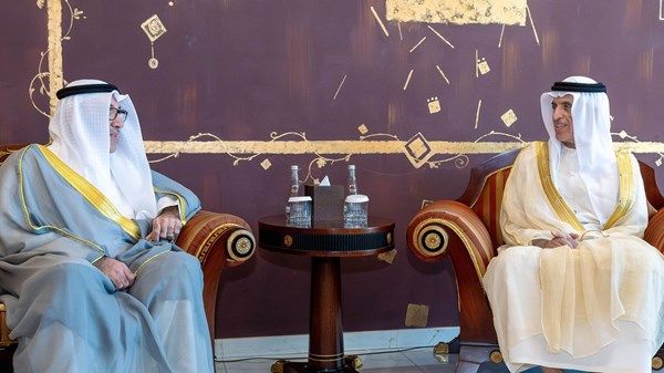 سعود بن صقر يستقبل القنصل العام لدولة الكويت