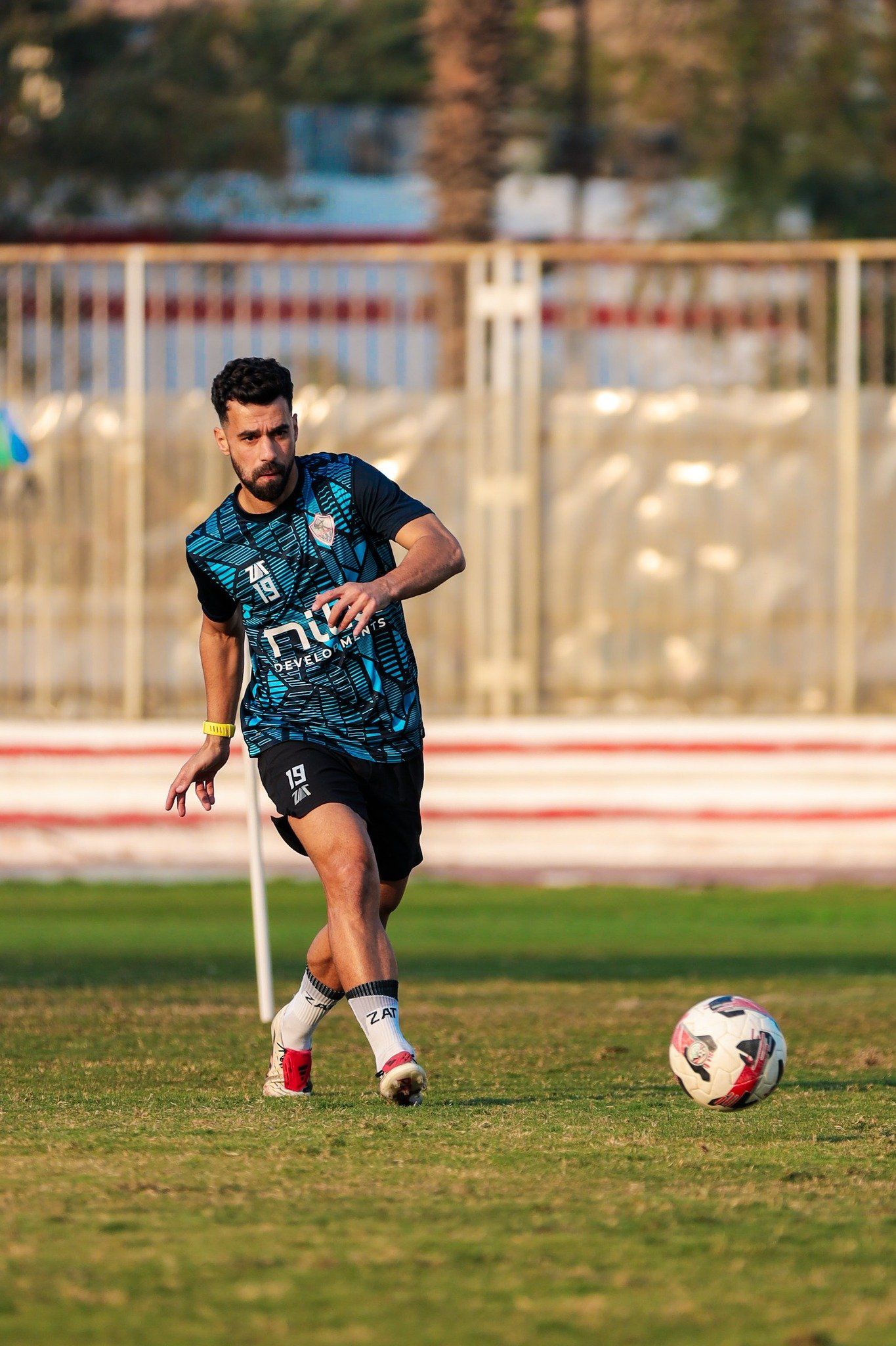 كواليس مران الزمالك استعدادا لبيراميدز وظهور المغربى بنتايج.. صور