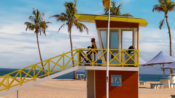 «بلدية دبي» تُفعل نظام إخلاء الطوارئ لأصحاب الهمم في شواطئ الممزر