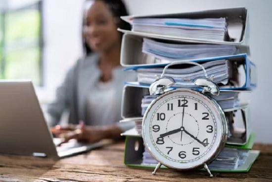 طالع الأبراج: الإيد التعبانة شبعانة.. 5 أبراج تعشق العمل وتقسيم المهام