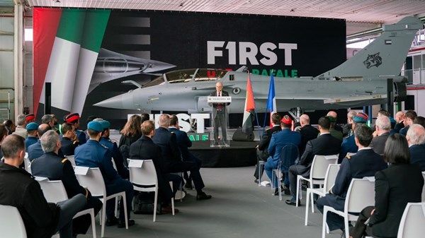 وزارة الدفاع تتسلّم الدفعة الأولى من طائرات "رافال" الفرنسية