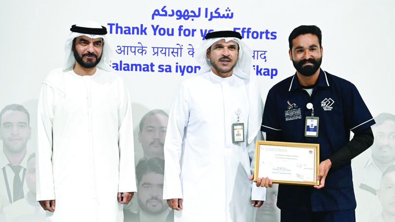 الامارات | جنود مجهولون أسهموا في إنجاح تسوية أوضاع المخالفين