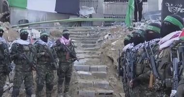 وصول الأسرى الفلسطينيين الـ9 المفرج عنهم من السجون الإسرائيلية إلى غزة