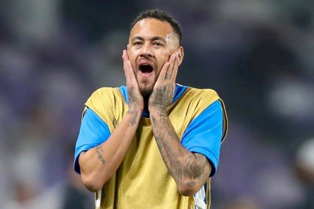 نيمار يعلن عودته إلى فريق بداياته سانتوس