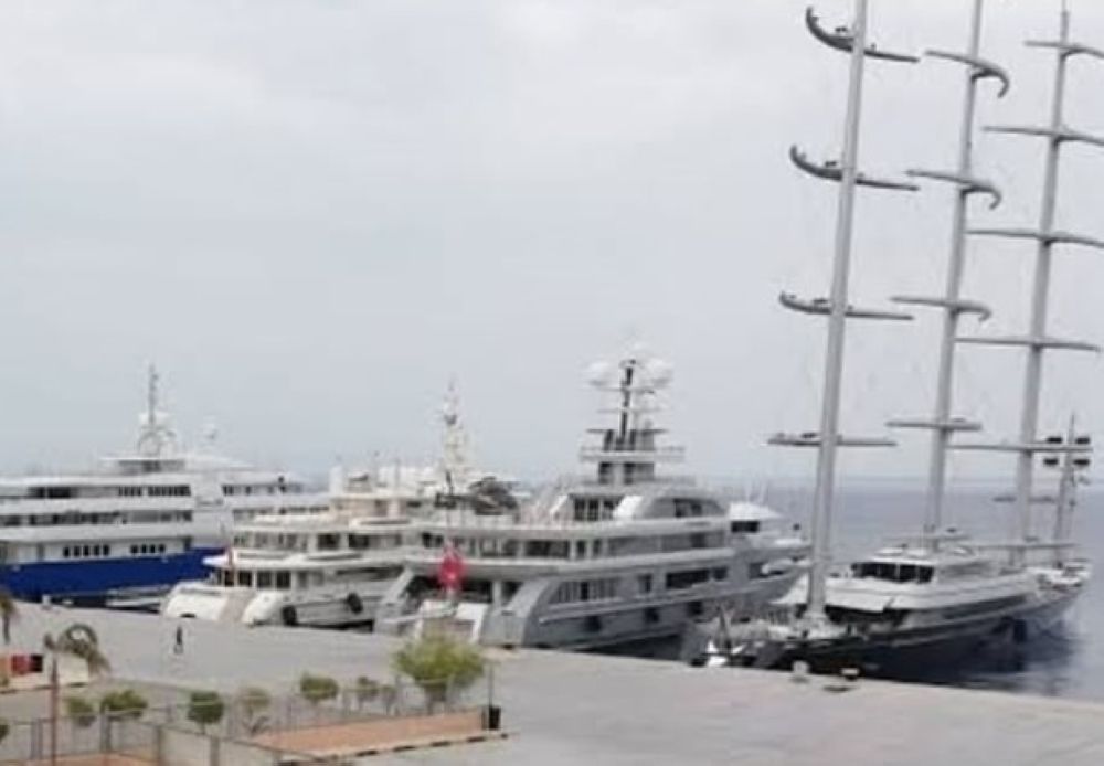 لهذا السبب.. "موانئ البحر الأحمر" تعلن إغلاق ميناء الغردقة البحري