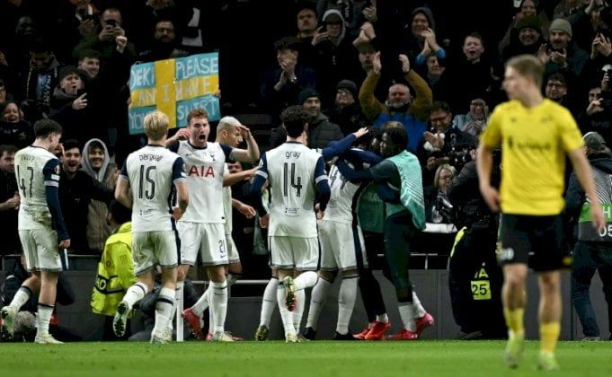 يوروبا ليغ: تأهل مباشر لتوتنهام وفرانكفورت وبلباو والملحق لروما وأياكس