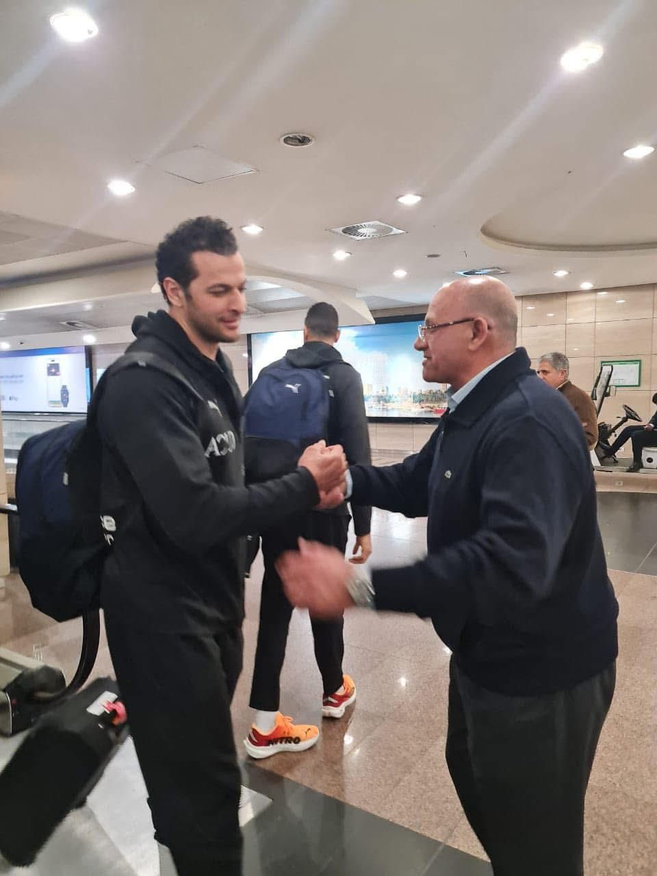 عودة بعثة منتخب اليد إلى القاهرة بعد تحقيق المركز الخامس ببطولة العالم.. صور