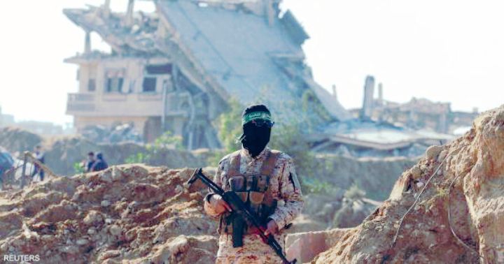 حماس تعلن أسماء 3 رهائن سيُطلق سراحهم السبت