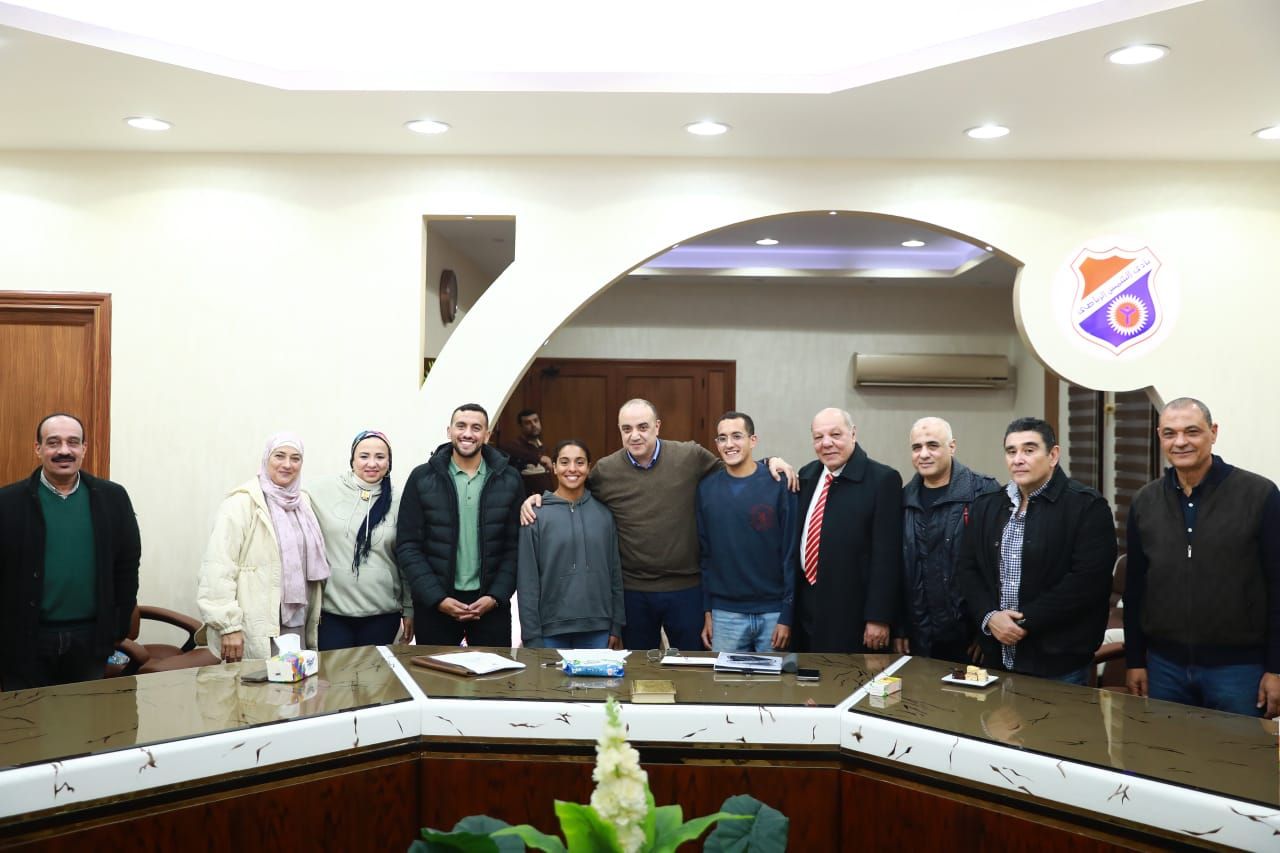 الشمس يجدد عقد محمد الجندى ويتعاقد مع سلمى أيمن أبطال الخماسي الحديث