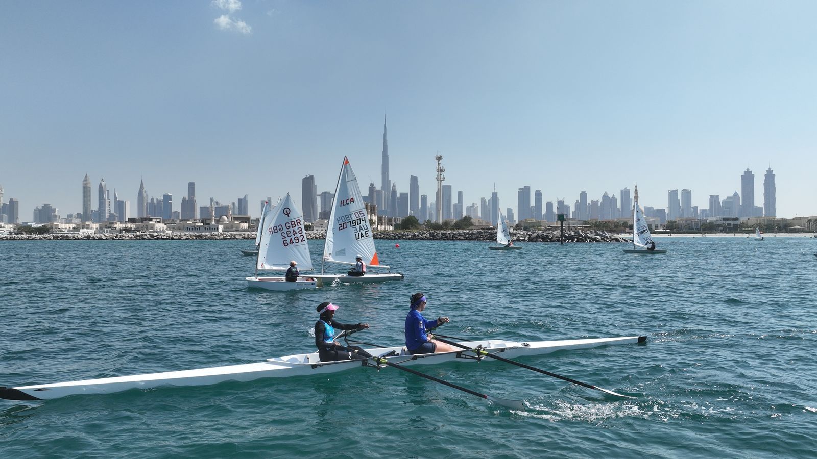 الامارات | 200 متسابق في «يوم دبي البحري»