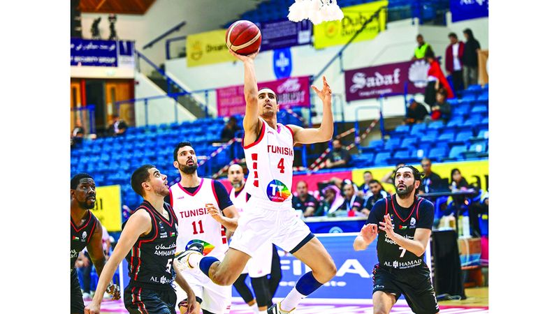 الامارات | 4 لاعبين يتنافسون على جوائز «الأفضل» في «سلة دبي»