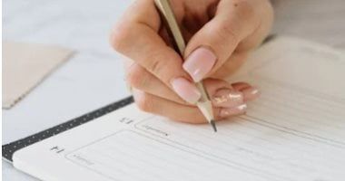 طالع الأبراج: خليك إنسان جديد.. 6 أبراج لازم تتخلص من عاداتها السيئة أبرزهم السرطان