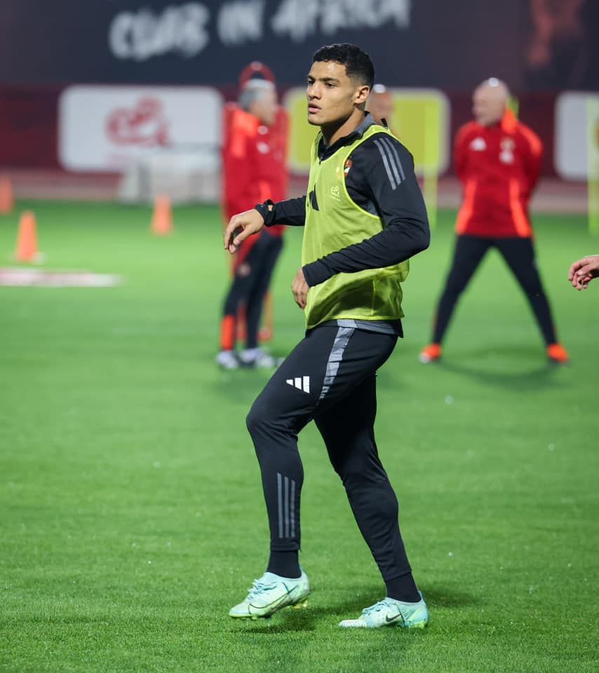 الأهلي يختتم تحضيراته لمواجهة مودرن سبورت بمشاركة معلول.. صور