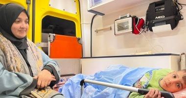 المستشفيات المصرية تستقبال جرحى ومرضى غزة بعد فتح معبر رفح.. صور